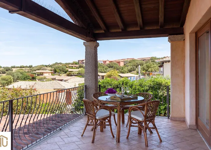 Semesterbostad Pietra Rossa, La Veranda Tanaunella